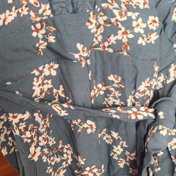 NWT Faithfull the Brand Blue Floral V Neck Ruffle Jumpsuit - Picture 11 of 13